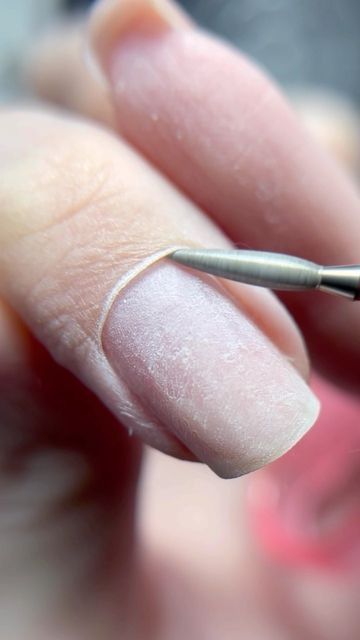 Manucure russe et soin à Orléans